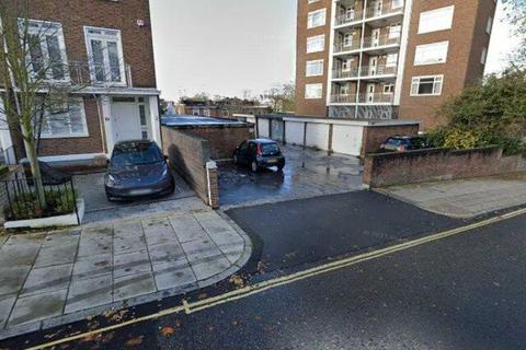 Garage to rent, Marlborough Hill, London NW8