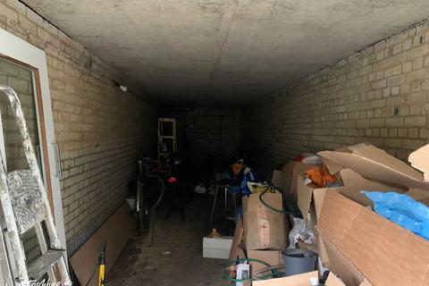 Garage to rent, Crouchmans Close, London SE26