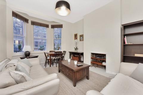 3 bedroom flat to rent, Cranworth Gardens, Oval, London, SW9