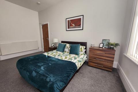 1 bedroom in a house share to rent, Alpha Drive, Birkenhead CH42