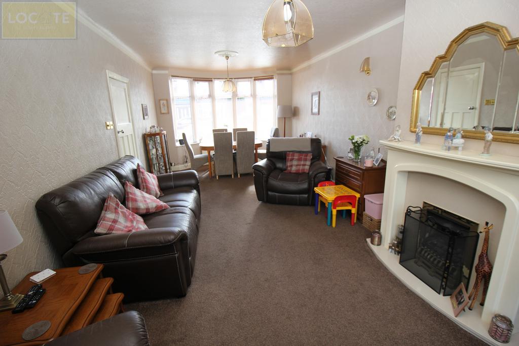 Royston Road, Davyhulme 3 bed semidetached house for sale £390,000