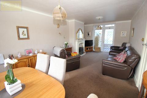 3 bedroom semi-detached house for sale, Royston Road Davyhulme