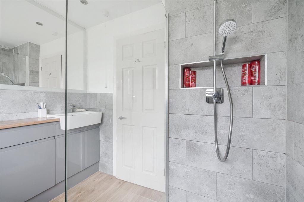 Ensuite