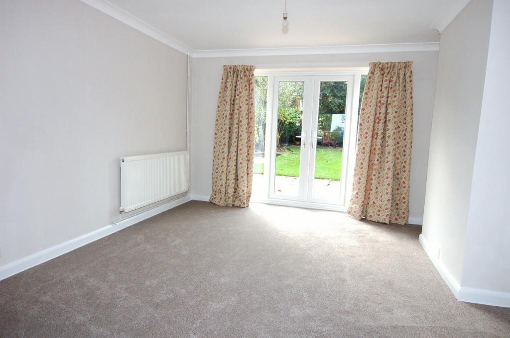 Living/dining room