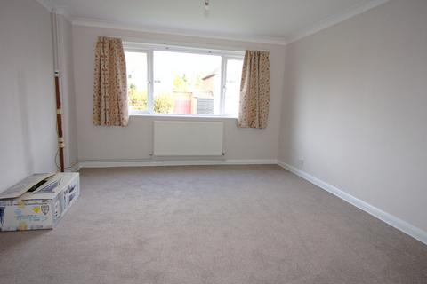 2 Cedar Close, Bagshot, GU19 5AD