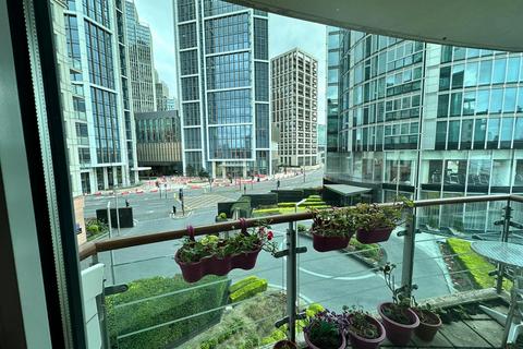 1 bedroom apartment to rent, St. George Wharf London SW8