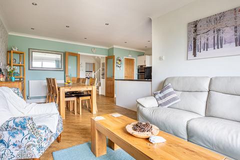 104a Burnham Road, Hullbridge, Hockley, SS5 6HQ