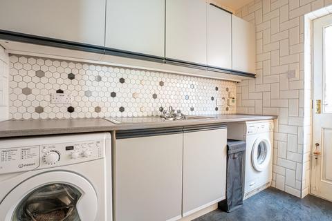 104a Burnham Road, Hullbridge, Hockley, SS5 6HQ