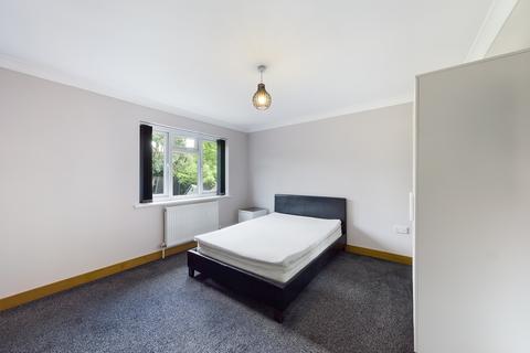 Mixed use to rent, En-Suite Room, Guinions Road, High Wycombe, HP13 7NT