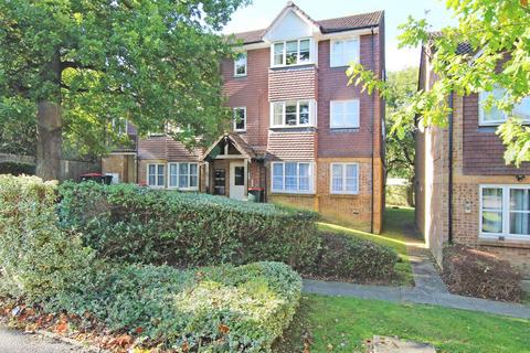 2 bedroom apartment to rent, Maidenbower, Crawley RH10