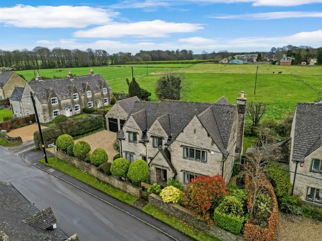 Coates, Cirencester, Gloucestershire... 4 bed detached house for sale