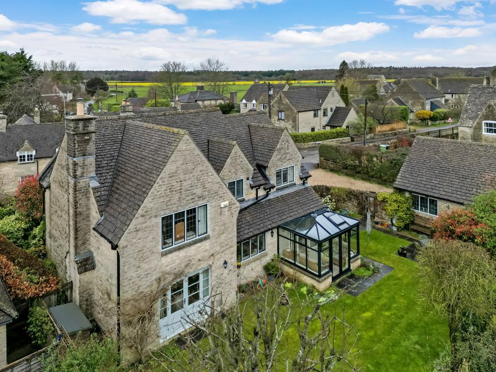 Coates, Cirencester, Gloucestershire... 4 bed detached house for sale