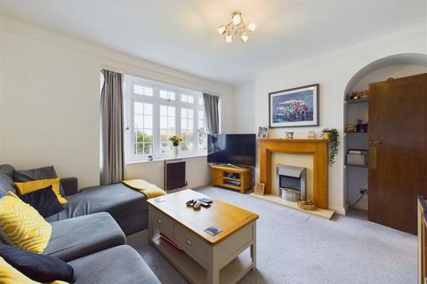 2 bedroom flat for sale, Downview Court, Boundary Road, Worthing, BN1