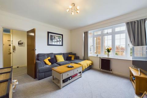 2 bedroom flat for sale, Downview Court, Boundary Road, Worthing, BN1