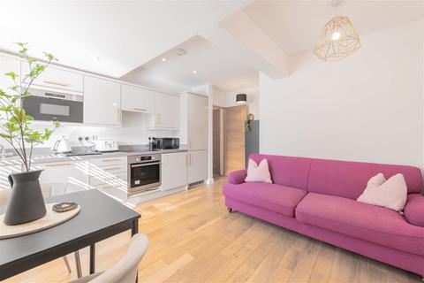 2 bedroom flat for sale, Peartree Avenue, Southampton SO19