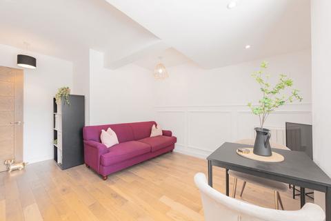 2 bedroom flat for sale, Peartree Avenue, Southampton SO19