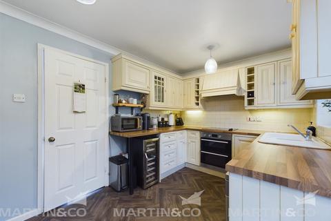 9 Windsor Close, Askern, Doncaster, DN6 0RH
