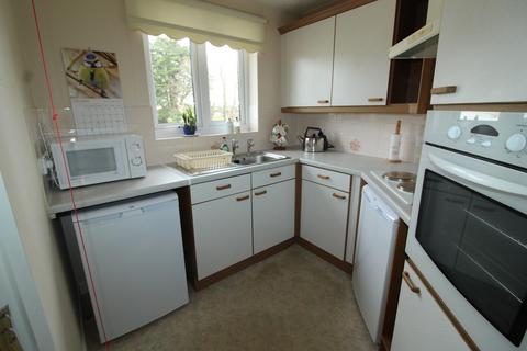 1 bedroom flat for sale, Mowbray Court, Butts Road