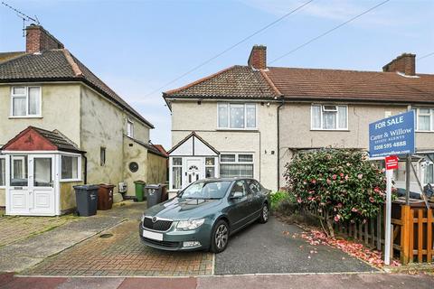 2 bedroom end of terrace house for sale, Langley Crescent, Dagenham, Essex