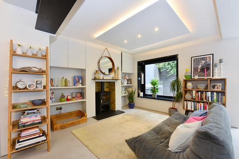 33 Meynell Road, London, E9 7AP