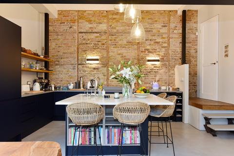 33 Meynell Road, London, E9 7AP
