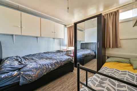 8 Wollaston Close, London, SE1 6SL