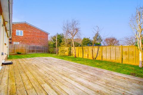 27a Eglise Road, Warlingham, CR6 9SE