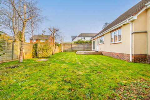27a Eglise Road, Warlingham, CR6 9SE