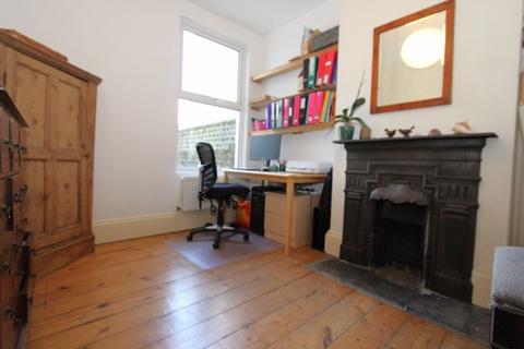 4 bedroom terraced house for sale, Hythe Road, Brighton