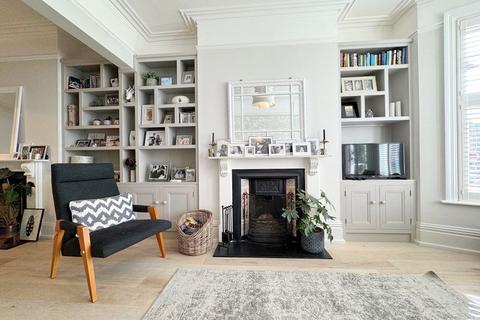 332 Ditchling Road, Brighton, BN1 6JG