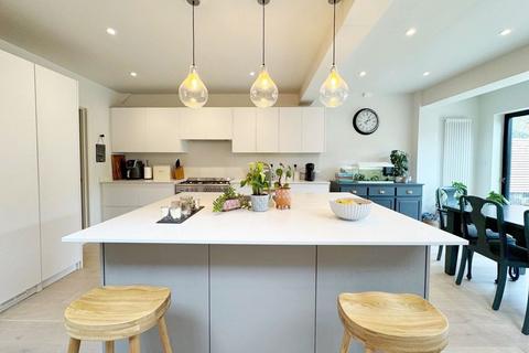 332 Ditchling Road, Brighton, BN1 6JG
