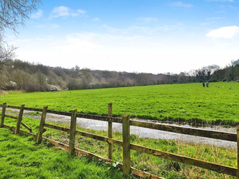 Seven Acres Country