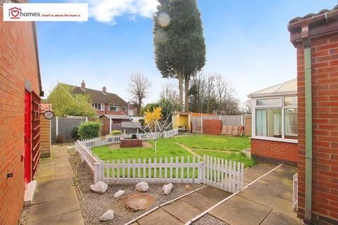3 bedroom bungalow for sale, Parkview Drive, Brownhills