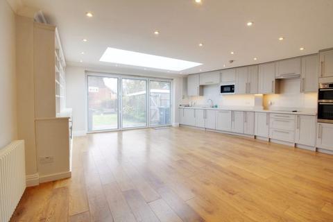 32 Jones Road, Goffs Oak, Waltham Cross, EN7 5JS