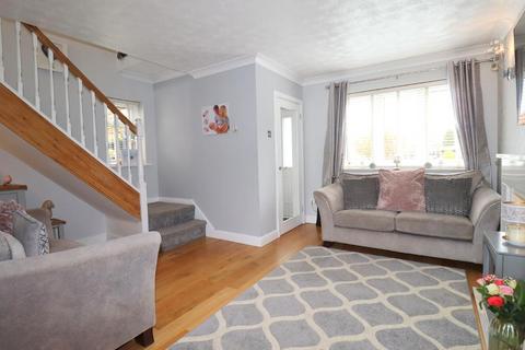 3 bedroom semi-detached house for sale, Dexter Close, Barton Hills, Luton, Bedfordshire, LU3 4DX