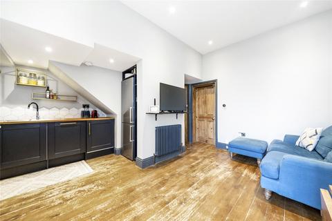 2 bedroom apartment for sale, Woodside Green, London, SE25