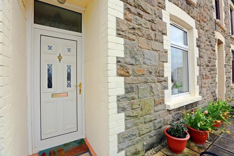 3 bedroom terraced house for sale, Howell Street, Pontypridd CF37