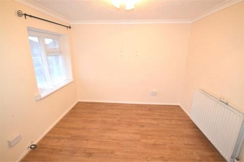 2 bedroom maisonette to rent, Fairfield Road, Bexleyheath, DA7