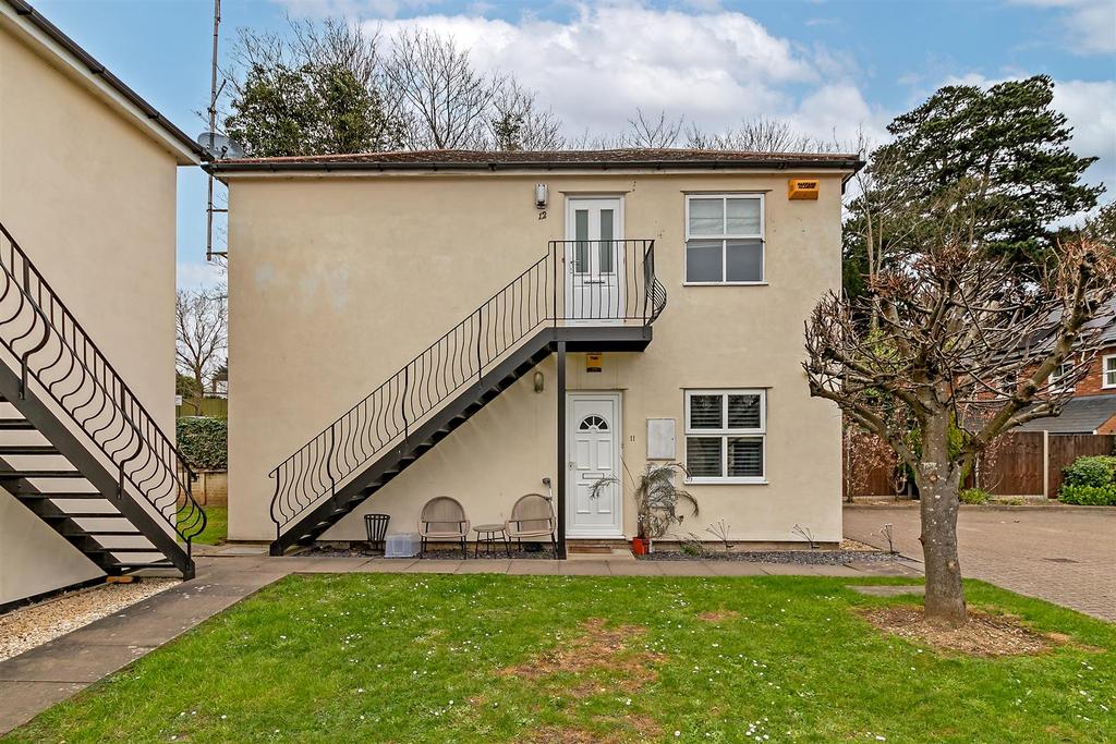 Abbott John Mews, Wheathampstead 1 bed apartment £235,000