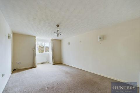 30 Chapman Way, Cheltenham, GL51 3NE