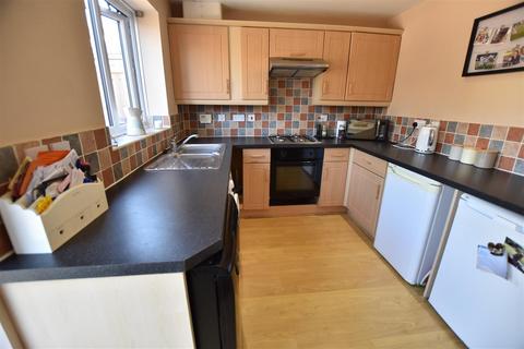 3 bedroom semi-detached house for sale, Hyde Park Close, Grimsby DN33