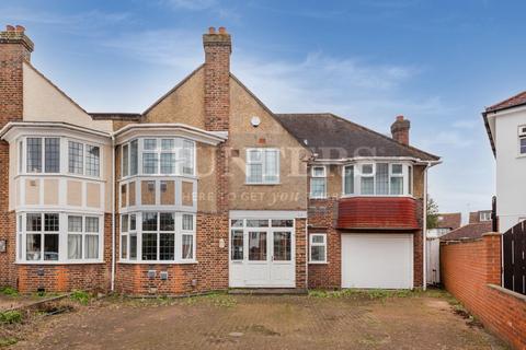 5 bedroom semi-detached house for sale, Lulworth Avenue, Hounslow