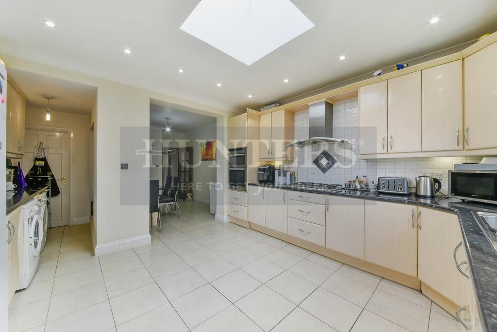 LULWORTH AVENUE,-9.jpg