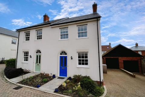 11 Fuggle Drive, Tenterden, TN30 6FJ