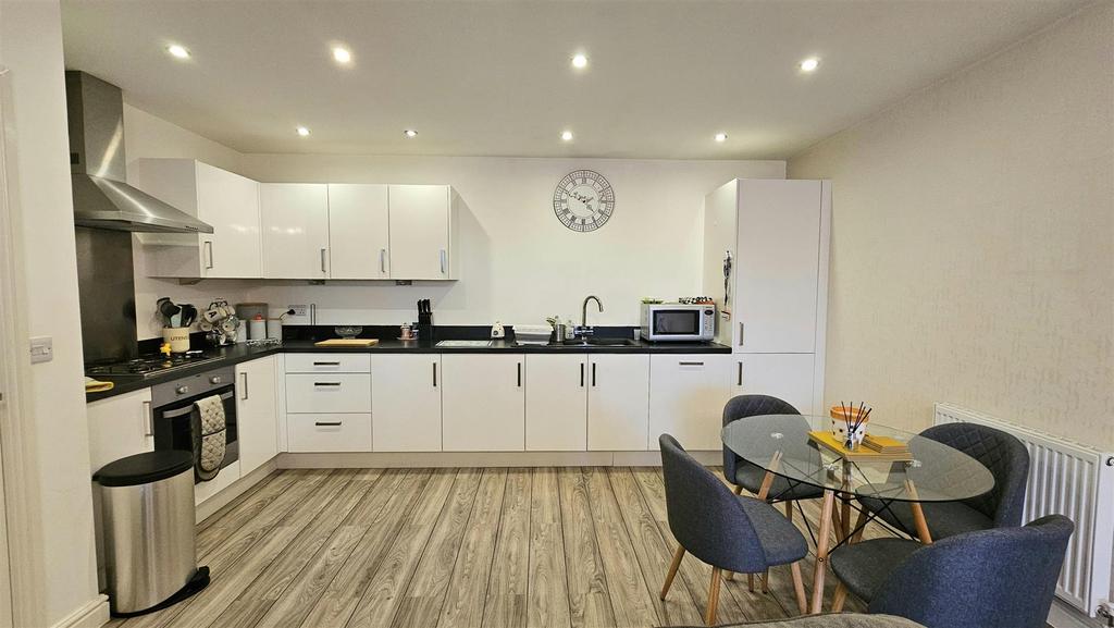 Open Plan Kitchen/Diner and Lounge