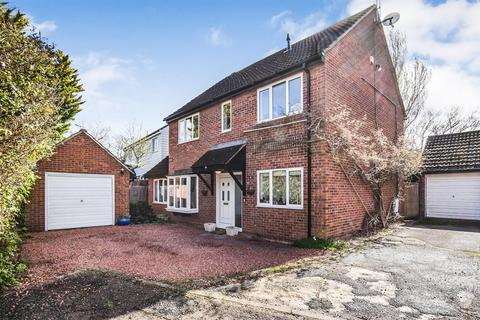 4 bedroom detached house for sale, Fennfields Road, South Woodham Ferrers