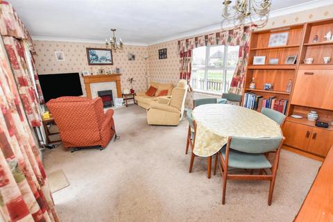 3 bedroom detached bungalow for sale, Lettons Chase, South Woodham Ferrers