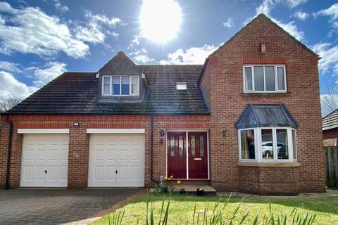 4 bedroom detached house for sale, Station View, Little Weighton, Cottingham