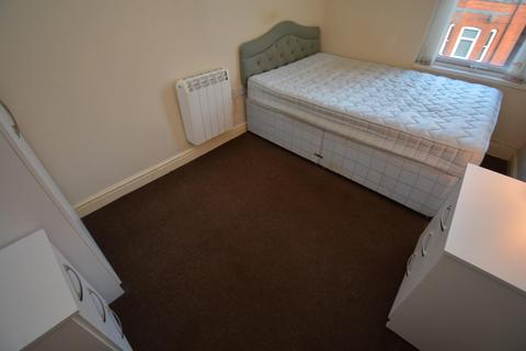 1 bedroom in a house share to rent, Dicconson Street, Swinley, Wigan, WN1 2AT