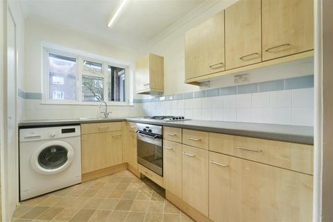 2 bedroom flat for sale, Sycamore Road, Wimbledon SW19